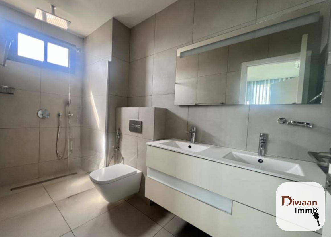 Appartement F4 Plateau 13em étage - Image 6