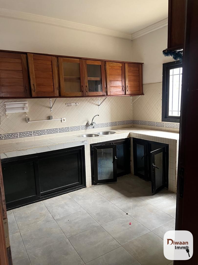 Villa à louer aux almadies avec 8 chambres et 2 salons. - Image 7