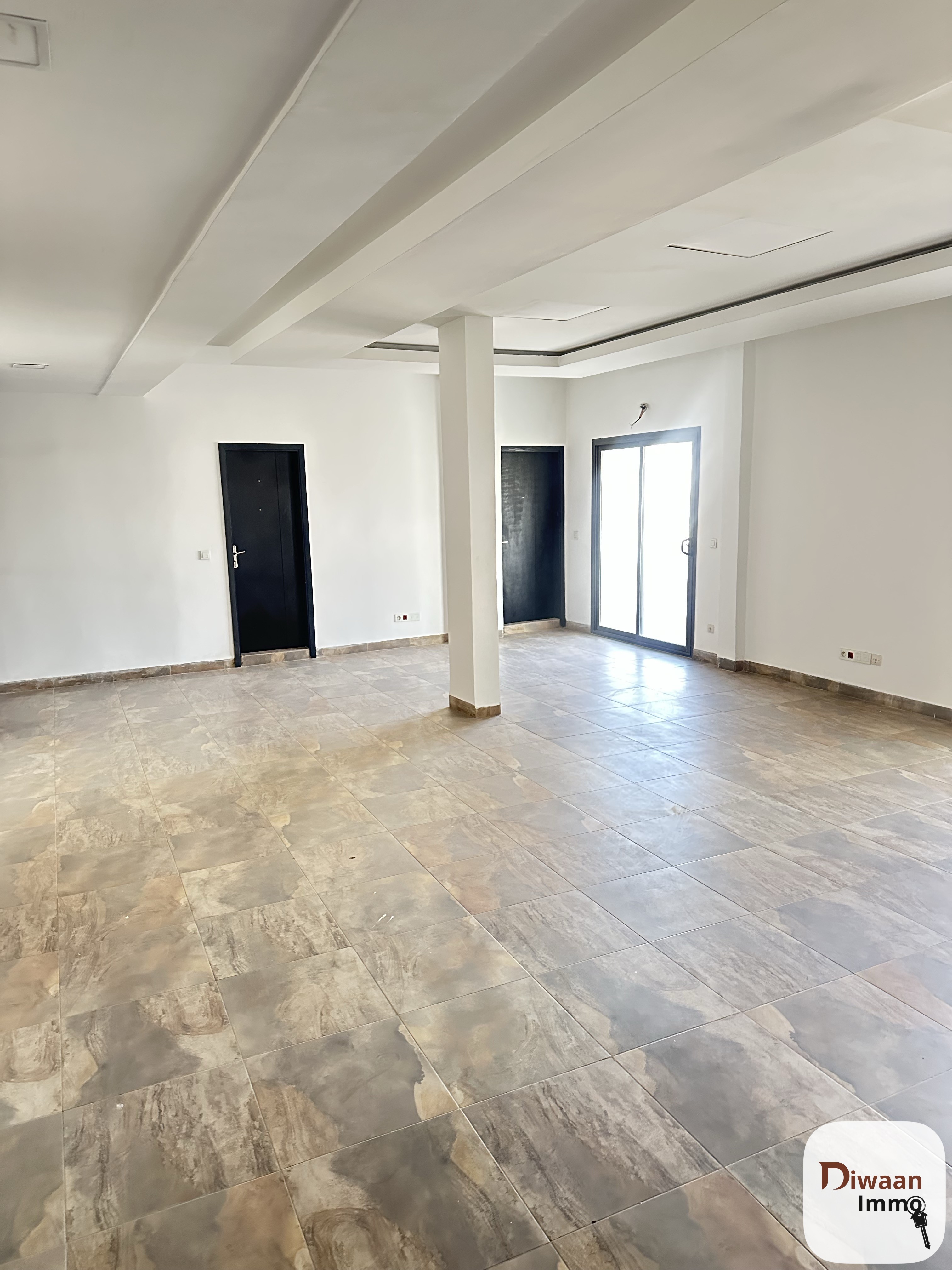 Plateau de bureau à louer à la Cité  Keur Gorgui - Image 11