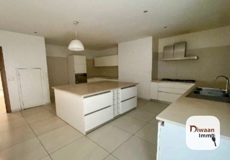 Appartement F5 à louer à Dakar Plateau au 3ème étage de l’immeuble avec une belle vue sur l’océan - Image 2