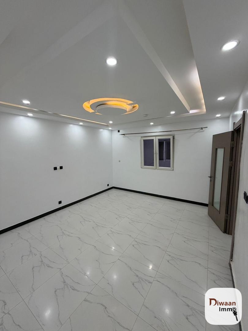 Appartement F5 à louer à la cité Dallal Diam - Image 9