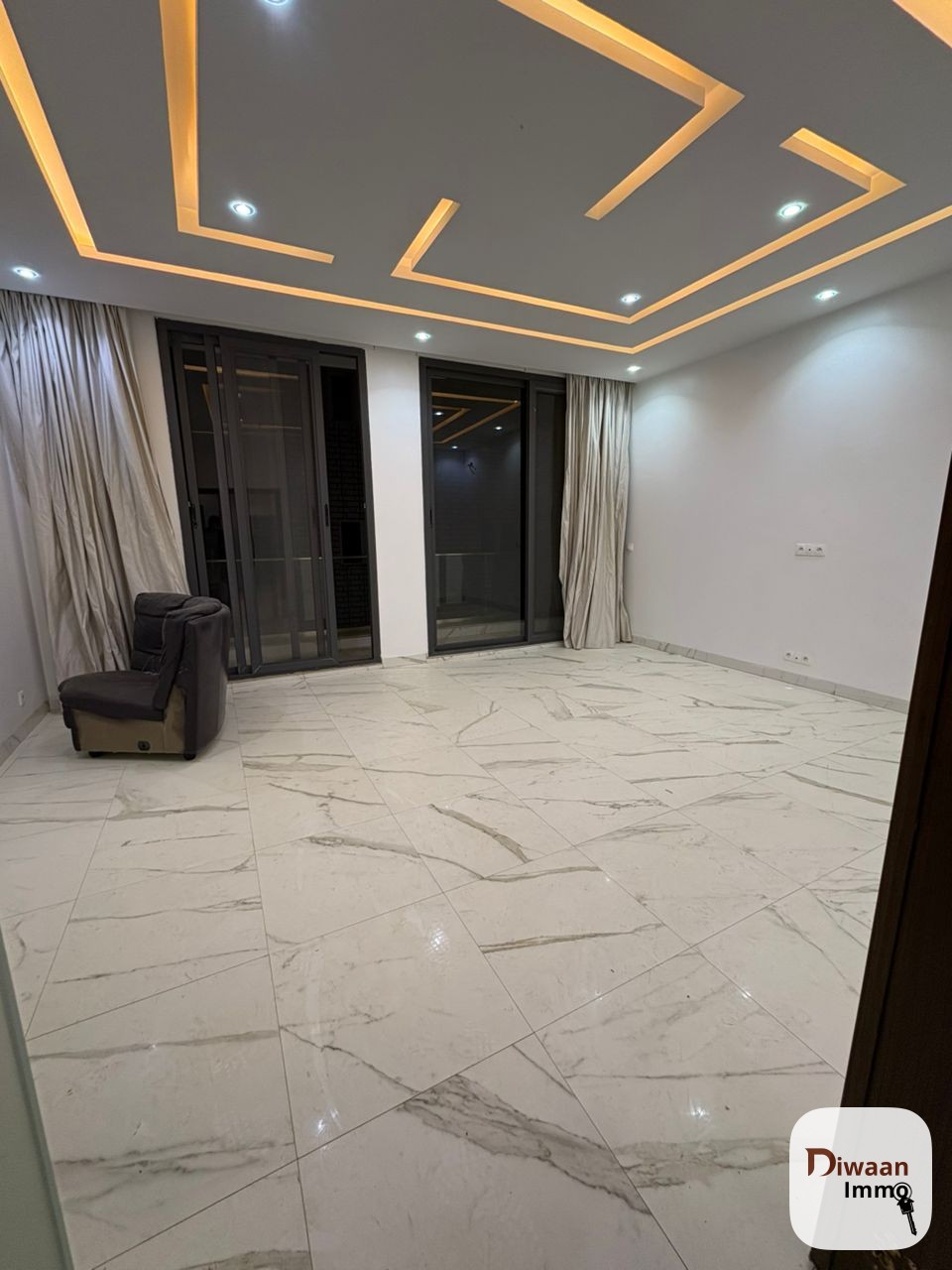 Appartement à louer a YOFF Apecsy - Image 2