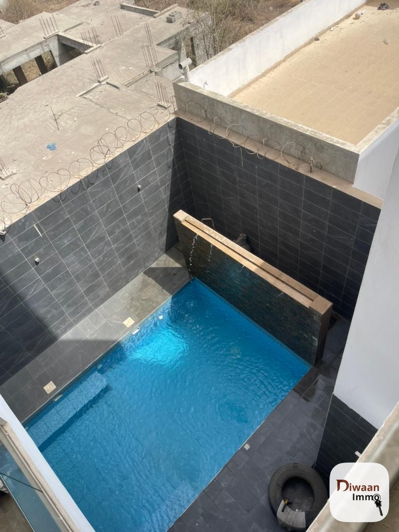 Appartement F4 à  louer sur la Vdn