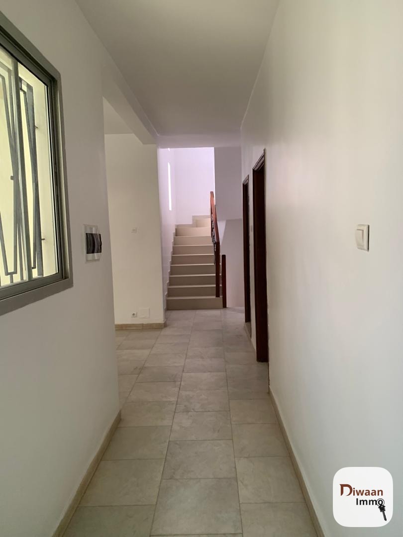 Villa R1 a louer à Liberté 6 - Image 1