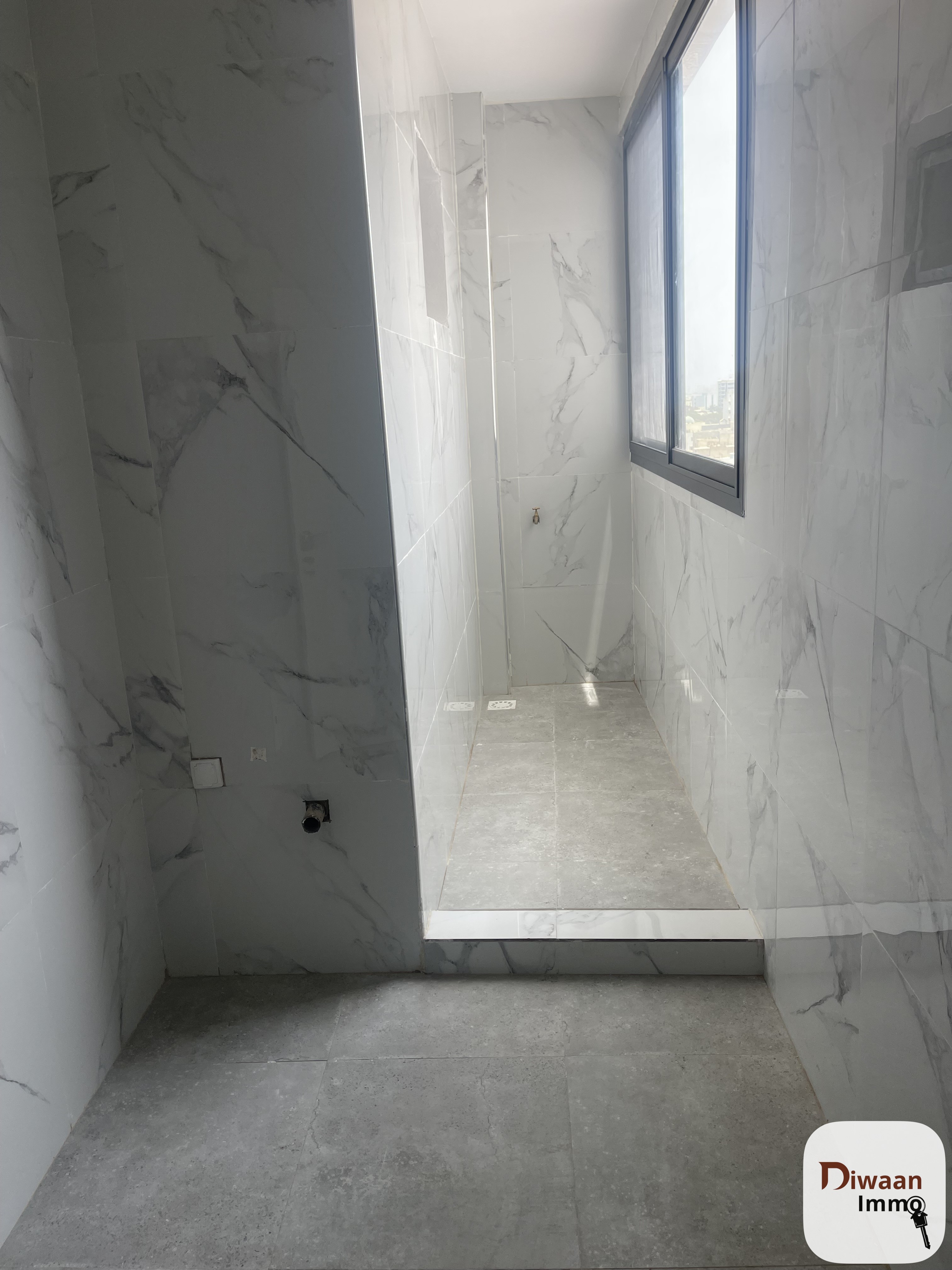 Appartement F4 neuf et moderne sur la route principale de Liberté4 - Image 8
