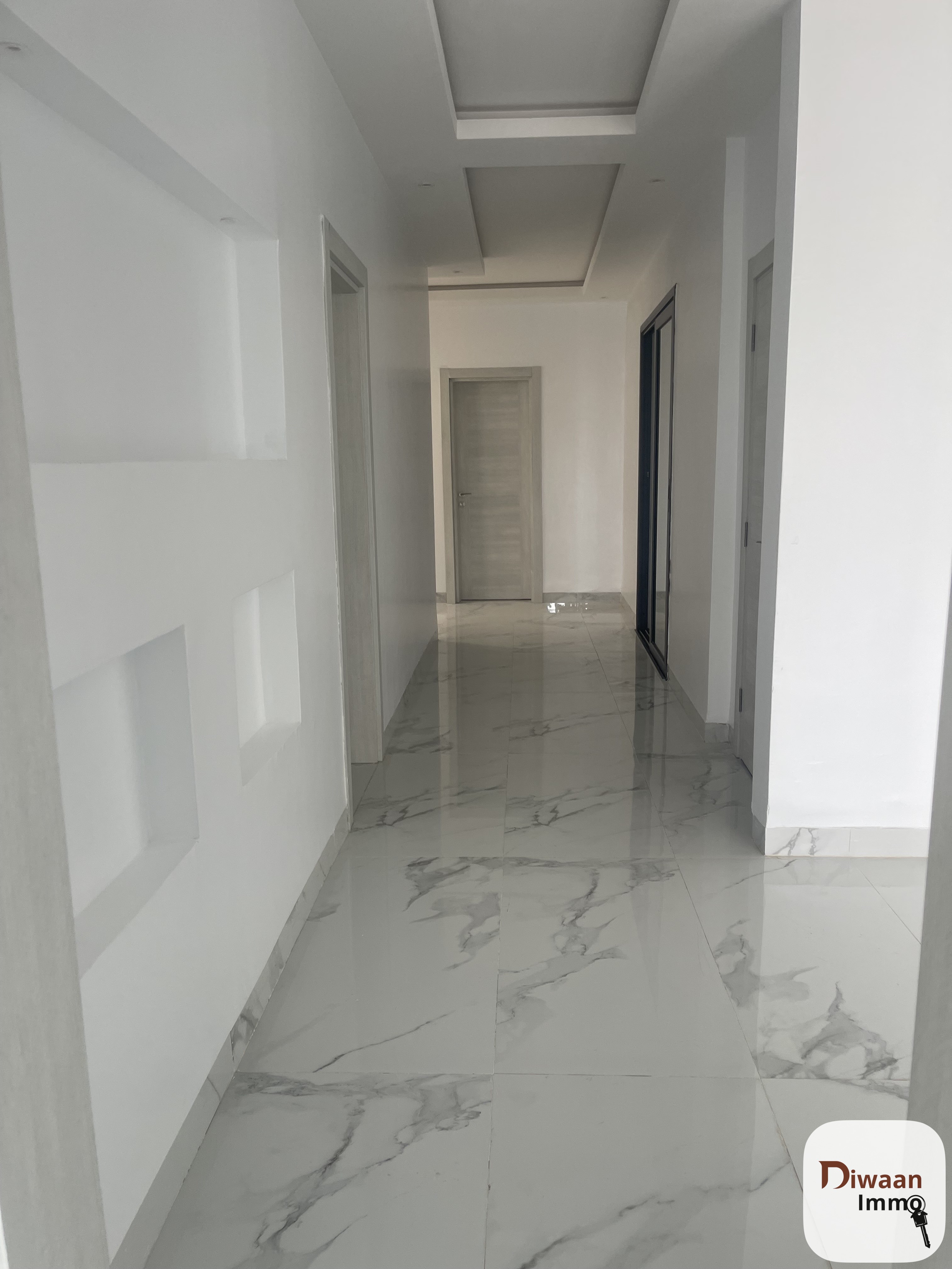 Appartement F4 neuf et moderne sur la route principale de Liberté4 - Image 11