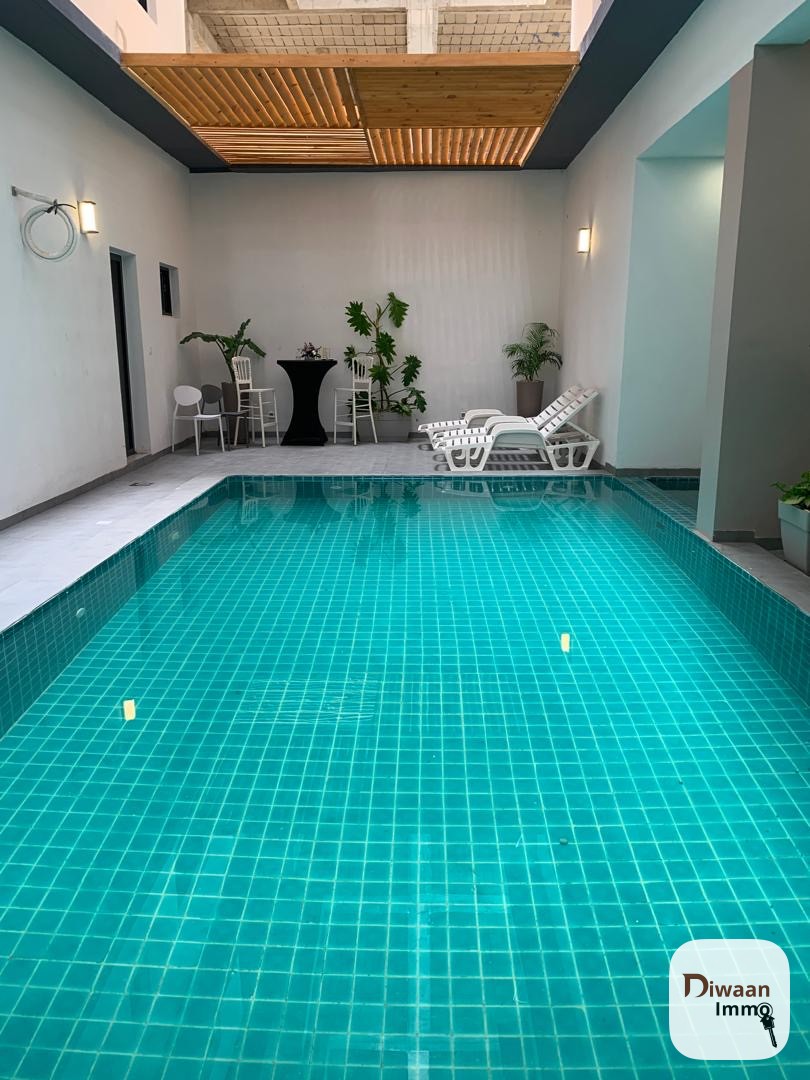 Appartement F4 à louer aux Mamelles immeuble avec salle de sport et piscine