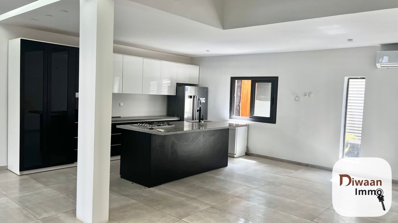 Villa R+3 à louer à la Cité Teylum - Image 7