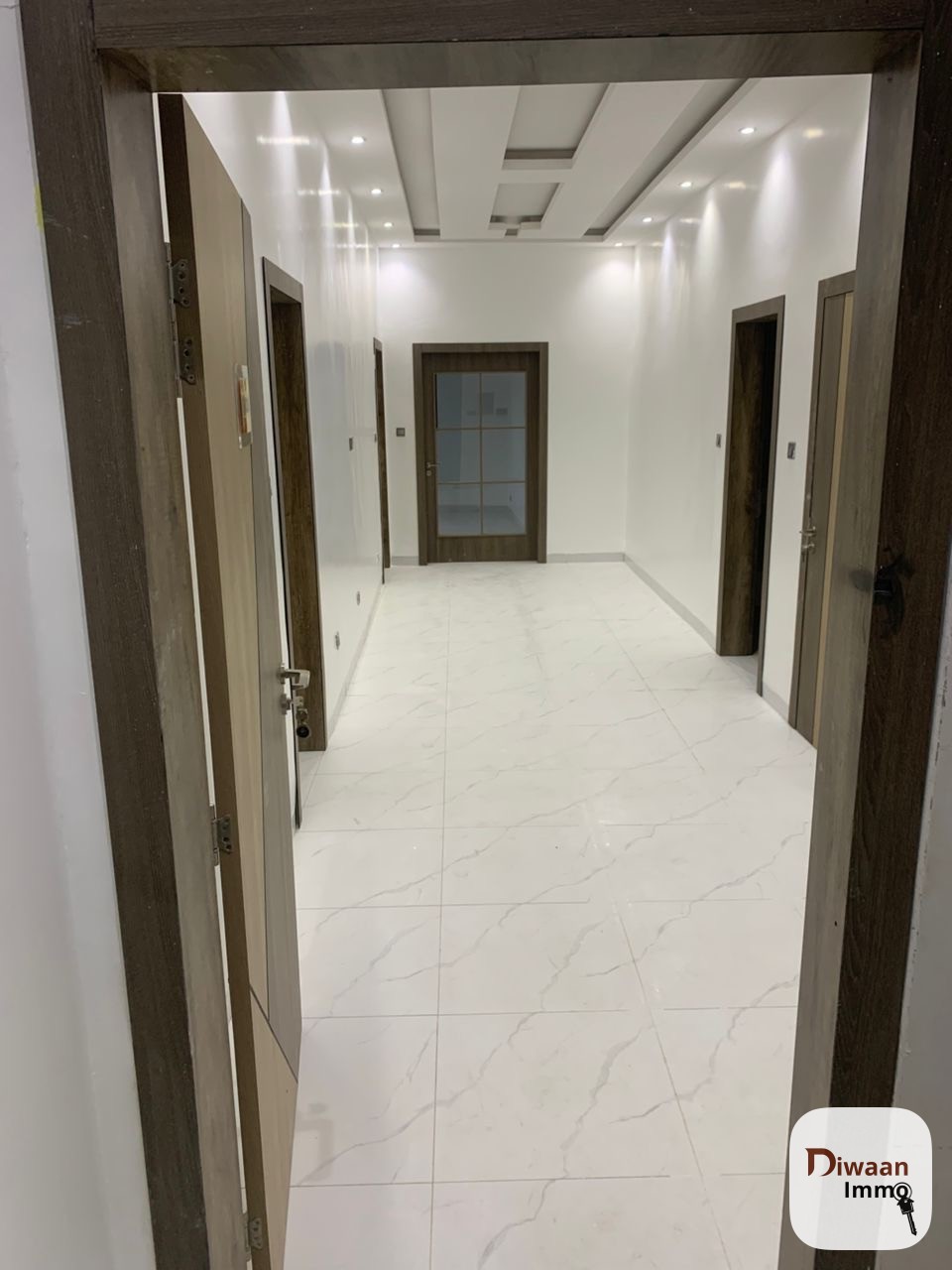 Appartement F2 à louer à la Zone A - Image 3