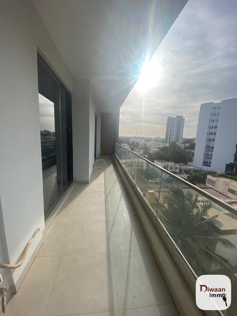 Appartement F4 à vendre au Point E - Image 6