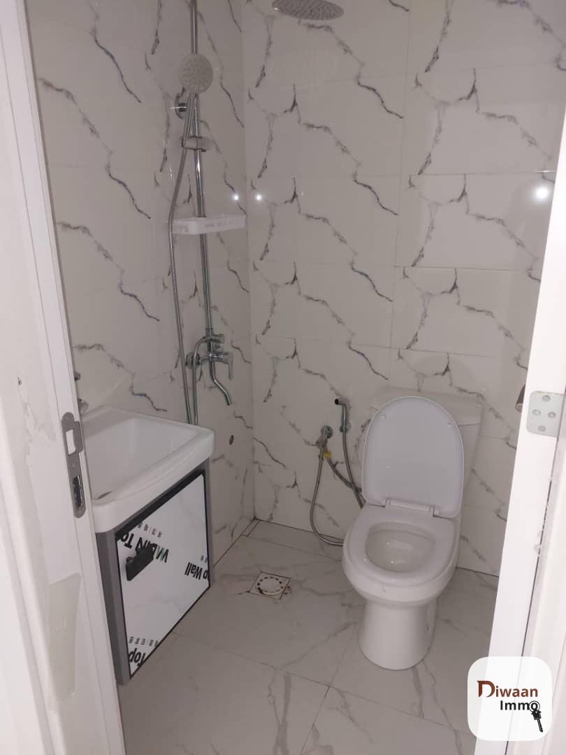 Appartement F2 studio à louer aux Almadies Recasement