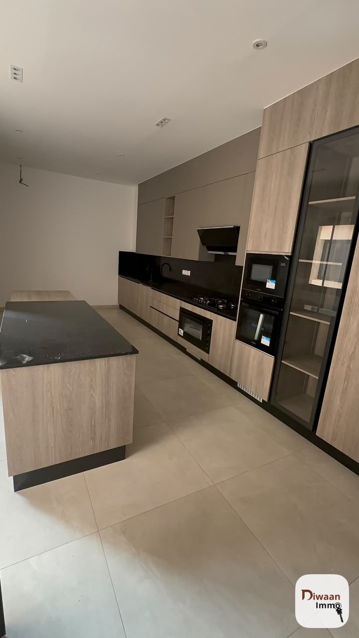 Un grand appartement de 360m2 à louer aux Almadies.