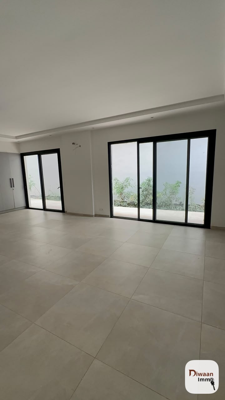 Un grand appartement de 360m2 à louer aux Almadies. - Image 14