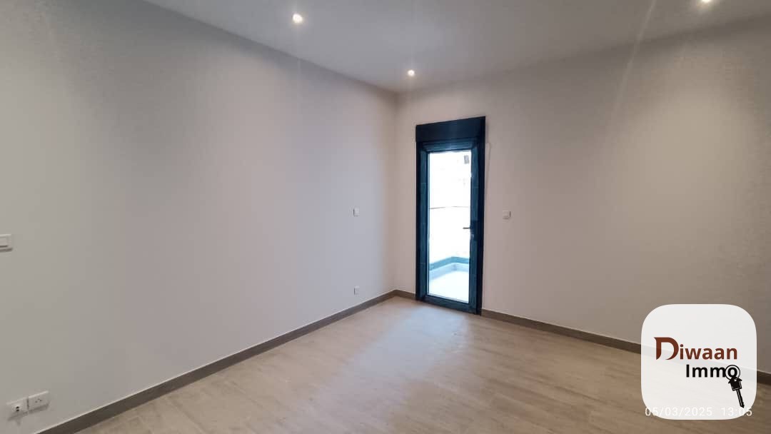 Appartement F4 à vendre au Point E - Image 2